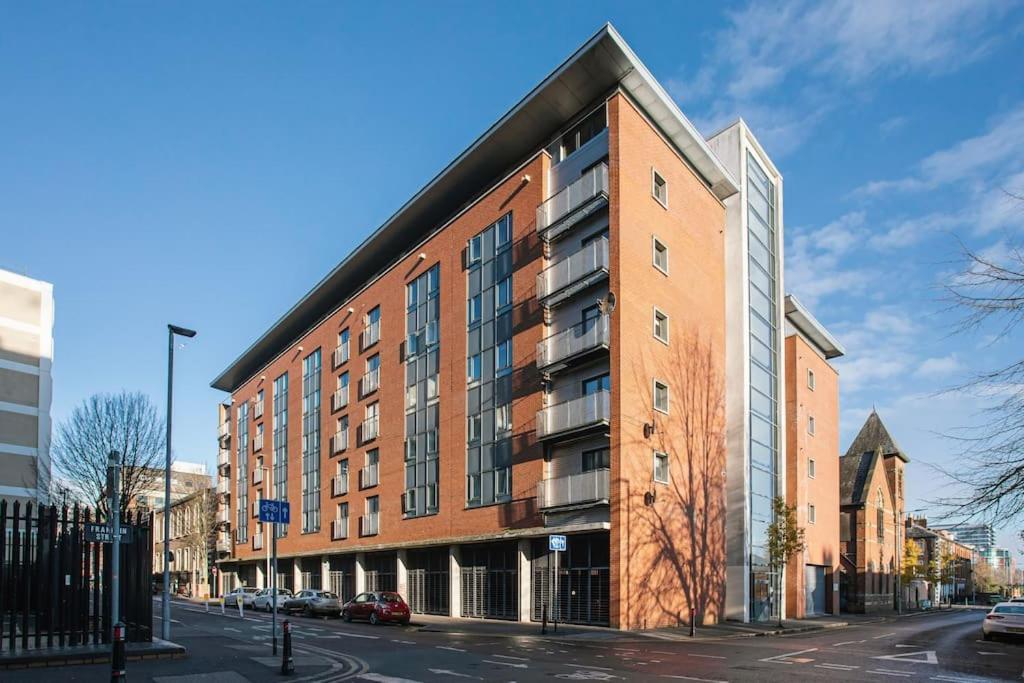 Luxury, Sleeps 6, City Centre Белфаст Екстериор снимка