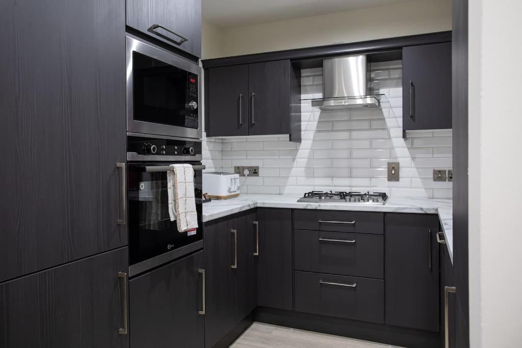 Luxury, Sleeps 6, City Centre Белфаст Екстериор снимка
