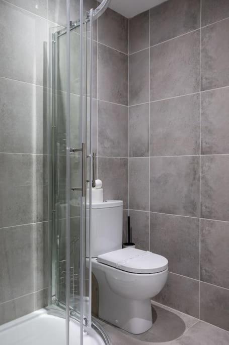 Luxury, Sleeps 6, City Centre Белфаст Екстериор снимка