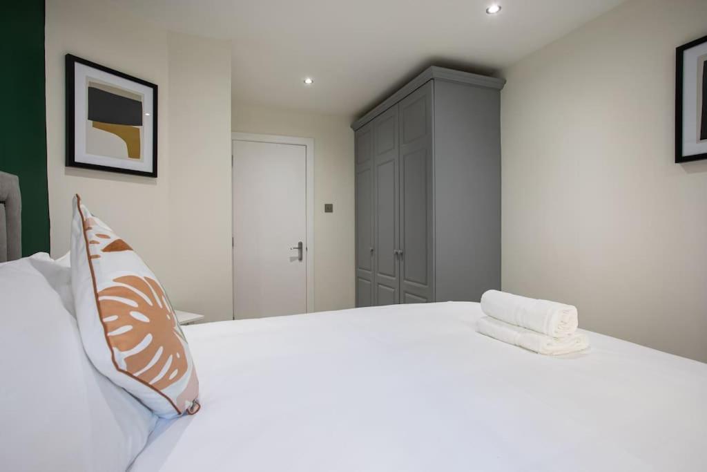 Luxury, Sleeps 6, City Centre Белфаст Екстериор снимка